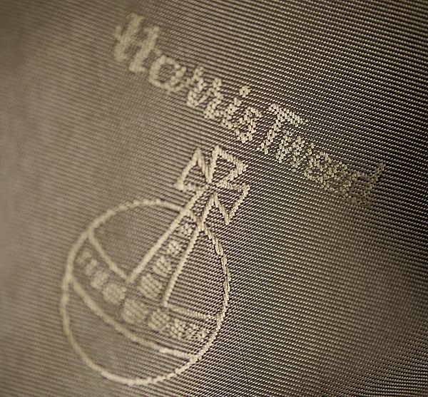 Echtheitszertifikat von der Harris Tweed Authority