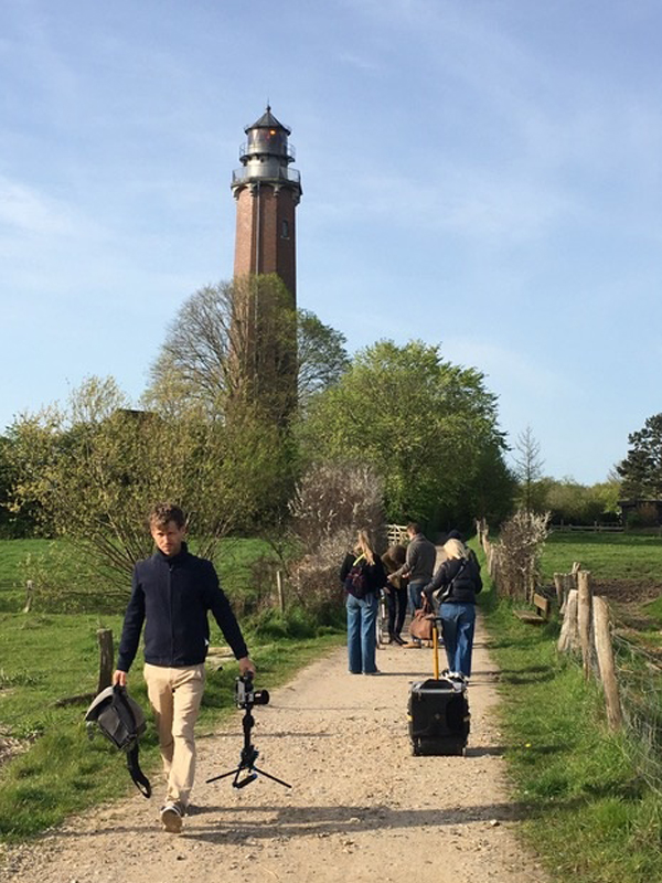 Hinter den Kulissen beim Fotoshooting am Leuchtturm Neuland