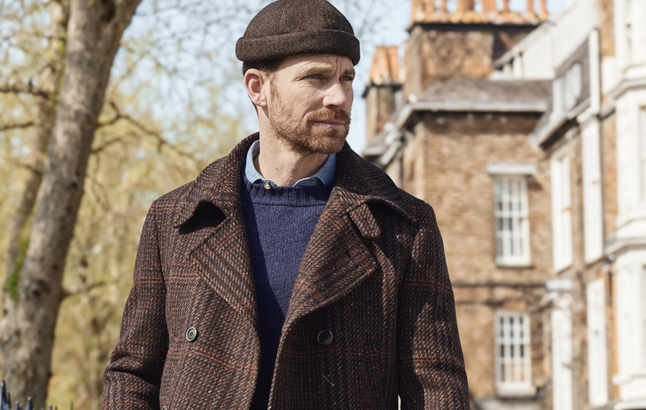Klassischer Pea Coat aus Tweed